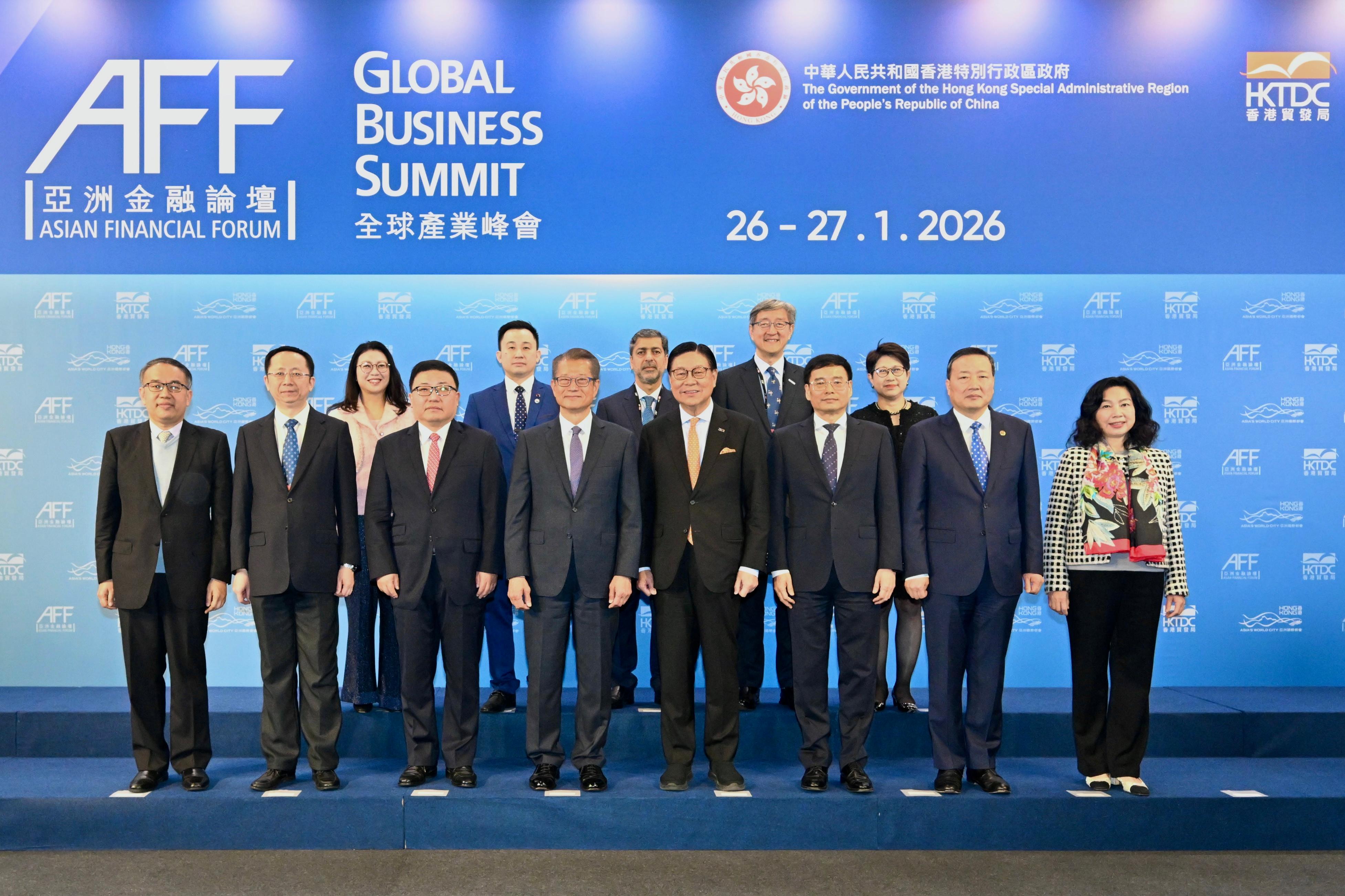 The Financial Secretary, Mr Paul Chan, attended the Asian Financial Forum Global Business Summit today (January 27). Photo shows Mr Chan (front row, fourth left); member of the Standing Committee of the Communist Party of China Shanghai Municipal Committee and Executive Vice Mayor of the Shanghai Municipal People's Government, Mr Wu Wei (front row, third left); Vice-Governor of the People's Government of Shanxi Province Mr Tang Zhiping (front row, third right); the Secretary for Financial Services and the Treasury, Mr Christopher Hui (front row, first left); the Permanent Secretary for Financial Services and the Treasury (Financial Services), Ms Salina Yan (front row, first right); the Chairman of the Hong Kong Trade Development Council, Professor Frederick Ma (front row, fourth right); the Vice Chairman and President of CITIC Group, Mr Zhang Wenwu (front row, second right), and other guests at the summit.