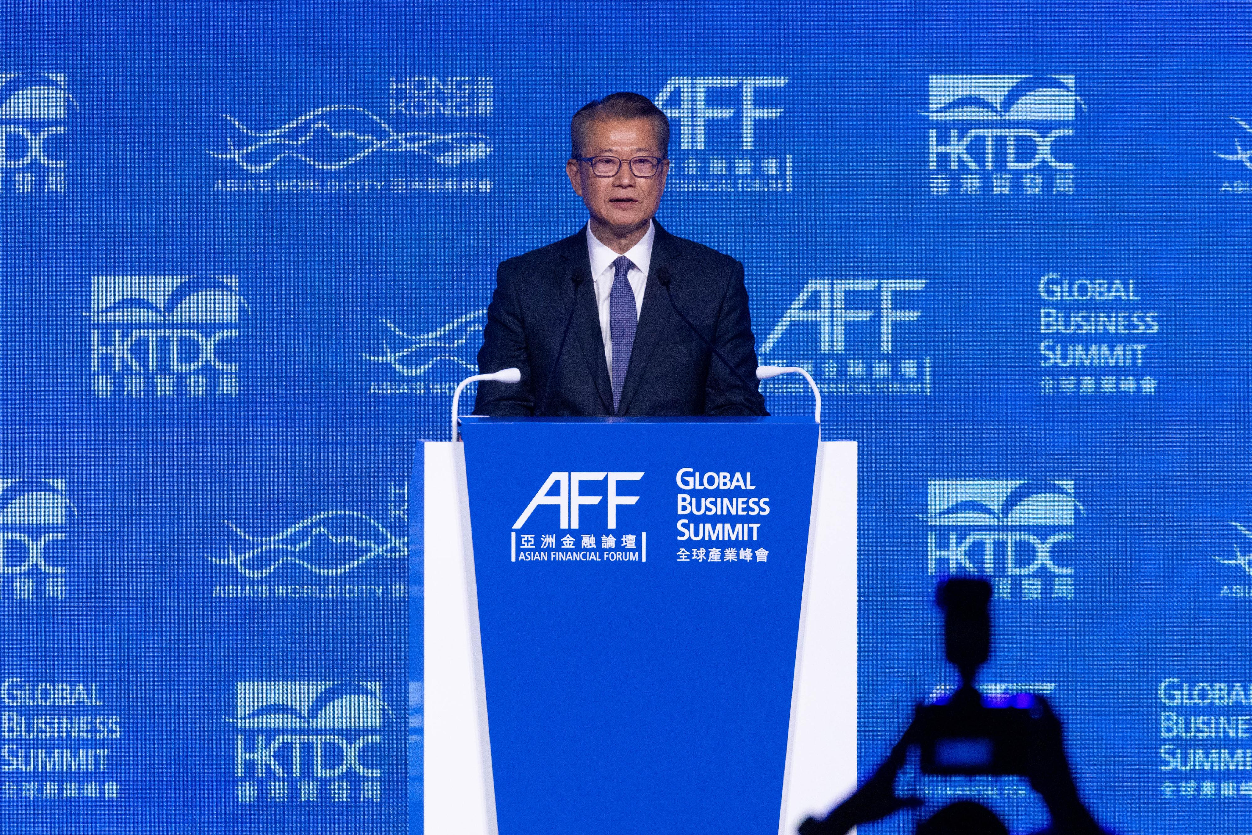 The Financial Secretary, Mr Paul Chan, attended the inaugural Global Business Summit today (January 27) and delivered the opening remarks at the ceremony.