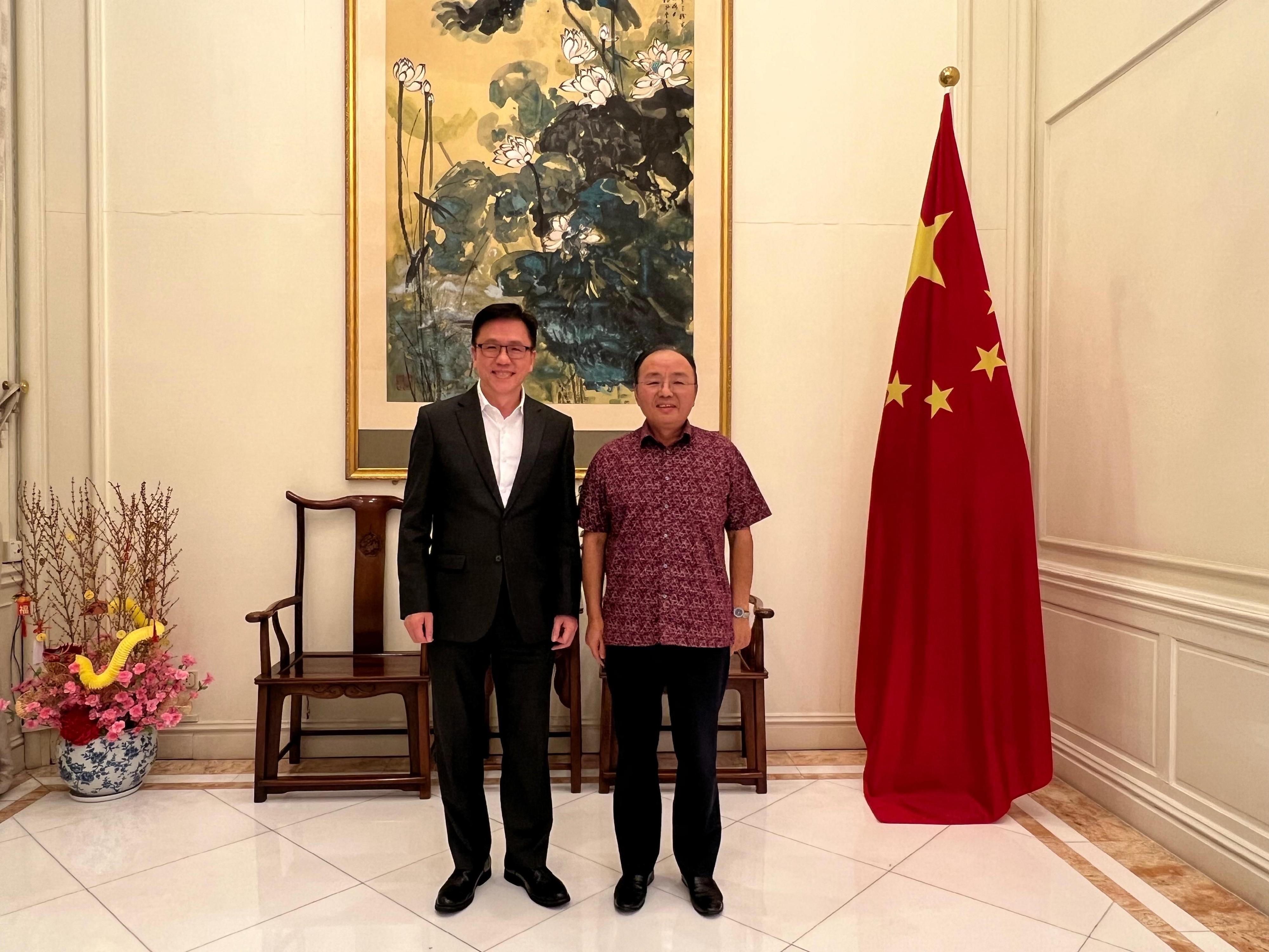 The Secretary for Innovation, Technology and Industry, Professor Sun Dong (left), called on the Chinese Ambassador to Malaysia, Mr Ouyang Yujing (right), in Kuala Lumpur yesterday (January 29).