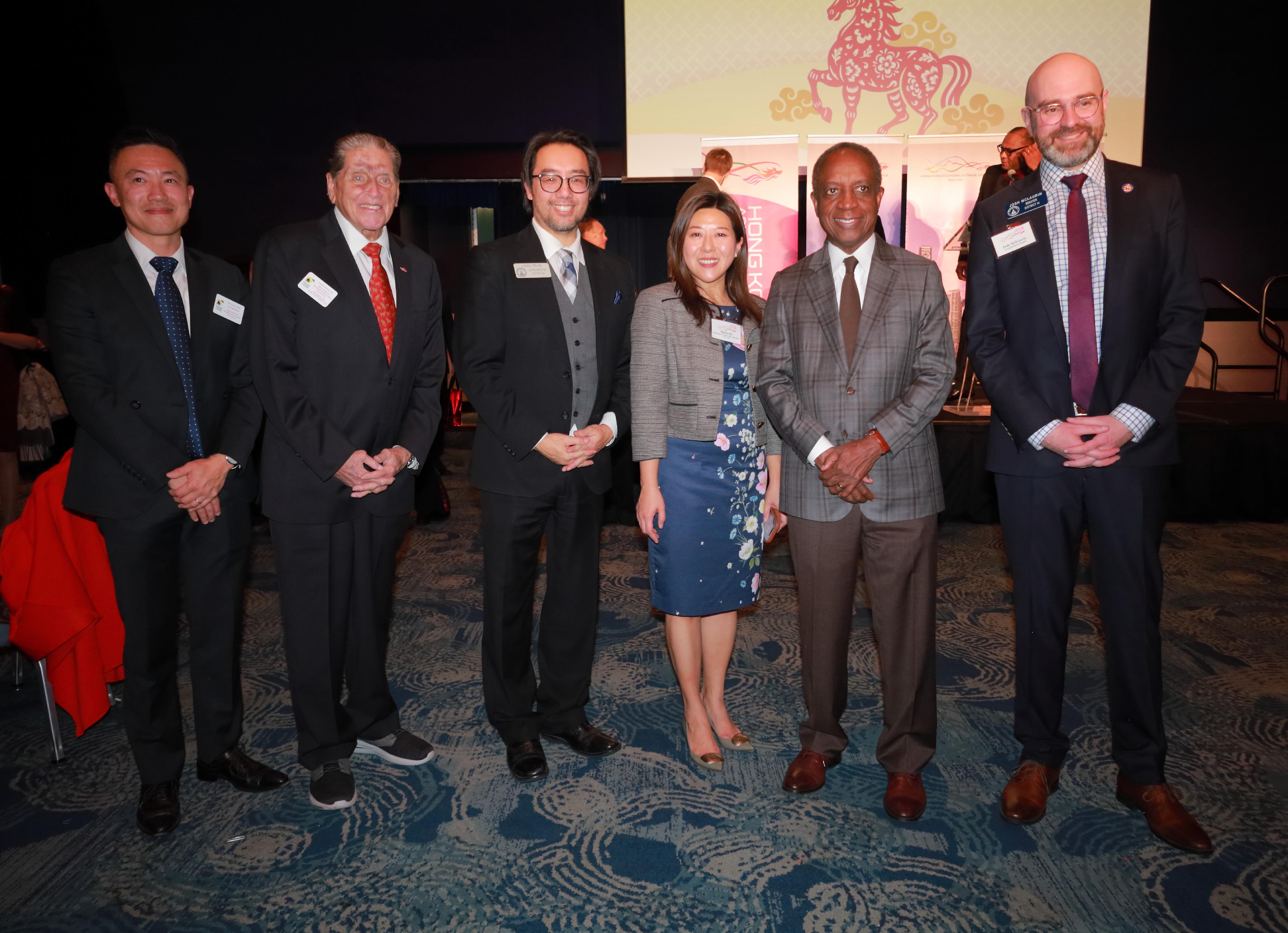 The Hong Kong Economic and Trade Office in New York (New York ETO) hosted its annual Spring Reception in Atlanta, Georgia, the United States (US), on February 4 (Atlanta time) to welcome the Year of the Horse. Photo shows the Director of New York ETO, Ms Maisie Ho (third right), with US Congressman Mr Henry C Johnson, Jr (second right) and other guests at the reception.