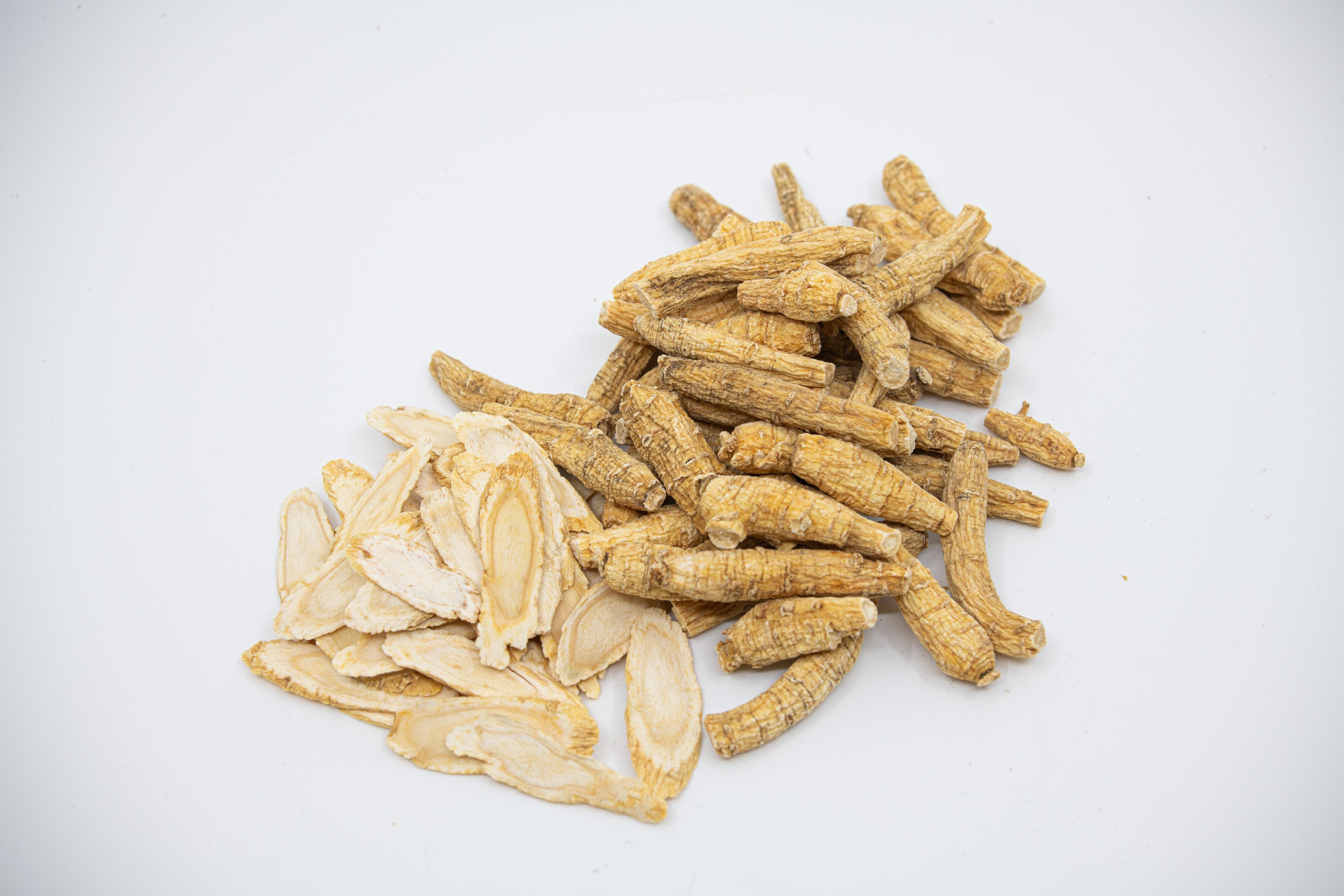 The Agriculture, Fisheries and Conservation Department today (February 9) reminded members of the public not to bring endangered species into Hong Kong or purchase them online without the required licence. Photo shows American ginseng which is among the most commonly seized regulated species.