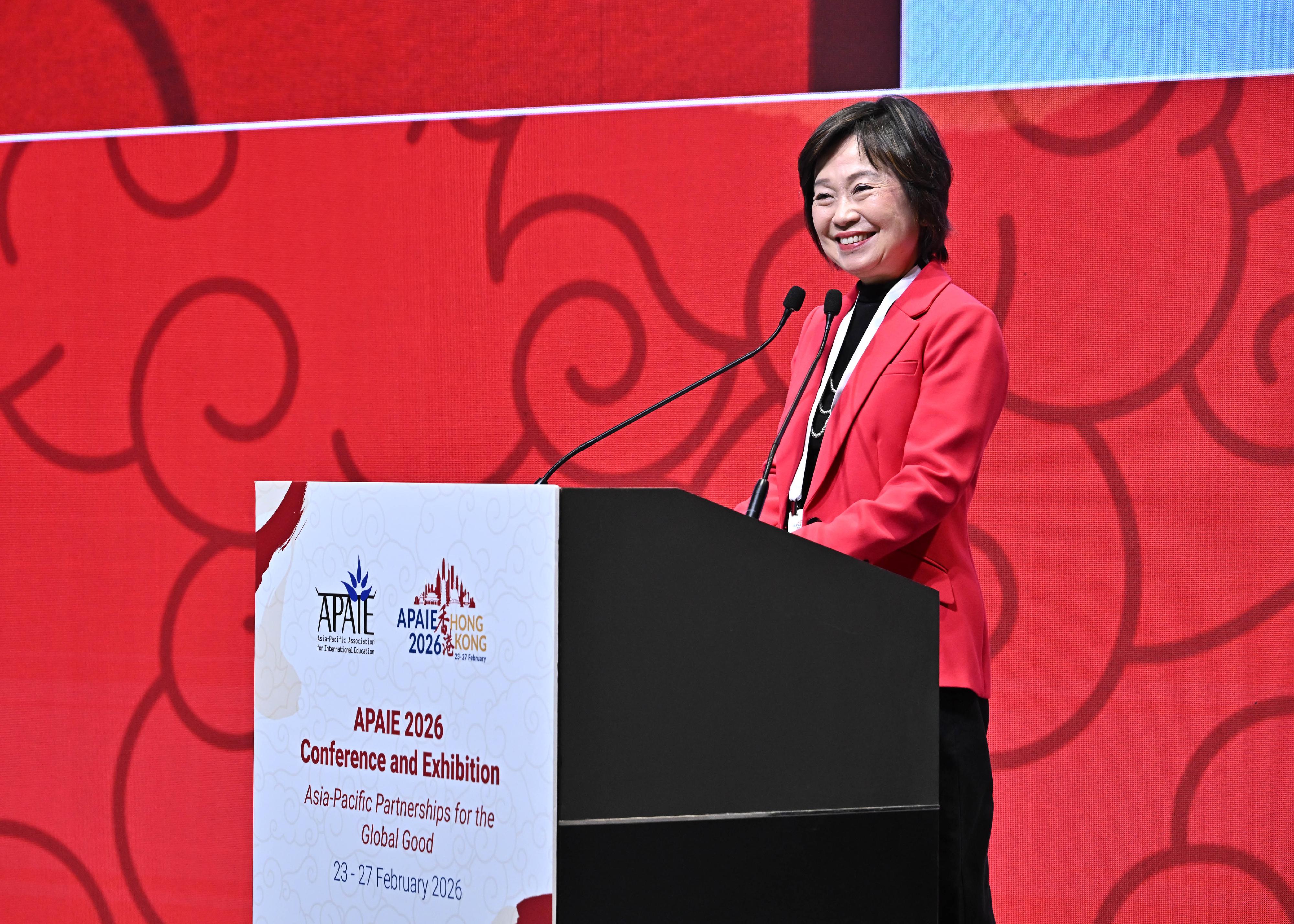 教育局局長蔡若蓮博士今日（二月二十四日）主持2026亞太國際教育協會年會暨展覽開幕典禮，並在典禮上致辭。

