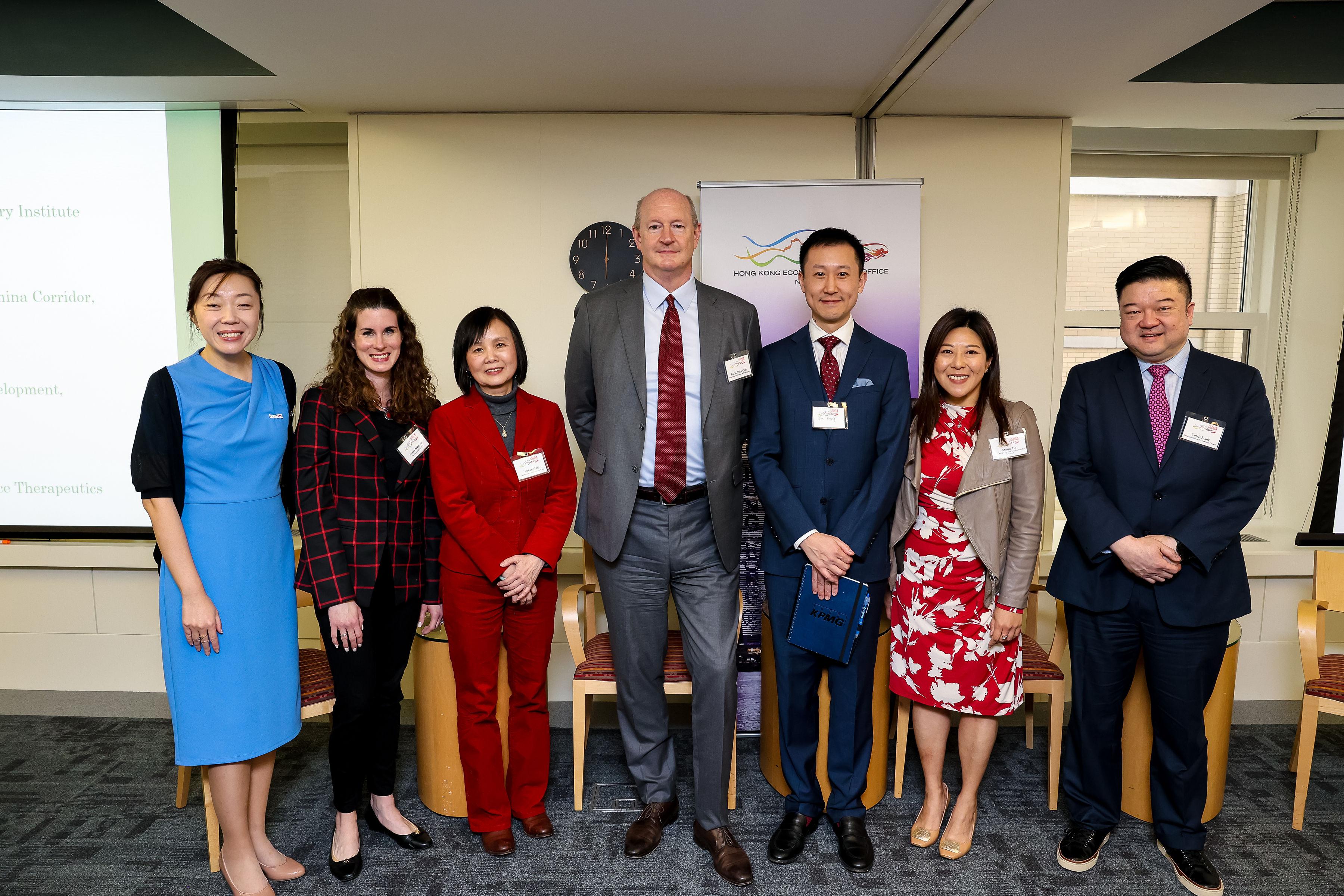 The Hong Kong Economic and Trade Office, New York (New York ETO) hosted a business forum to promote Hong Kong&rsquo;s life sciences and health innovation in Philadelphia on March 12 (Philadelphia time). Photo shows Director of the New York ETO, Ms Maisie Ho (second right) with Head of Business and Talent Attraction/Invest Promotion of Invest Hong Kong in New York, Ms Yi Xie (first left); Head of Global Business Development of Jecho Laboratories, Dr Sarah Johnson (second left); Founder and Chief Executive Officer of ConSynance Therapeutics, Dr Shuang Liu (third left); President and Chief Executive Officer of the Science History Institute, Dr David Cole (fourth left); Director of Deal Advisory (US-China Corridor) at KPMG Mr Jon Hung (third right); and Director (New York & Midwest) of the Hong Kong Trade Development Council, Mr Curtis Louie (first right). 