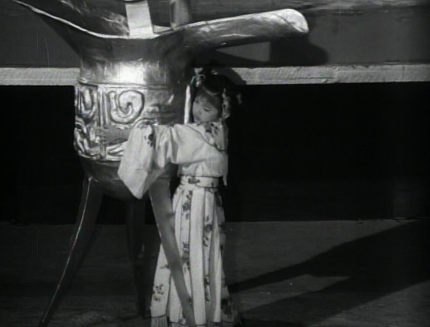 The Hong Kong Film Archive of the Leisure and Cultural Services Department will present a screening programme titled "Fantasies in Reality: A Cinematic Journey" in April, immersing audiences in a cinematic world. Photo shows a film still from "The Magic Cup" (Concluding Episode) (1961) (2K digital version). 