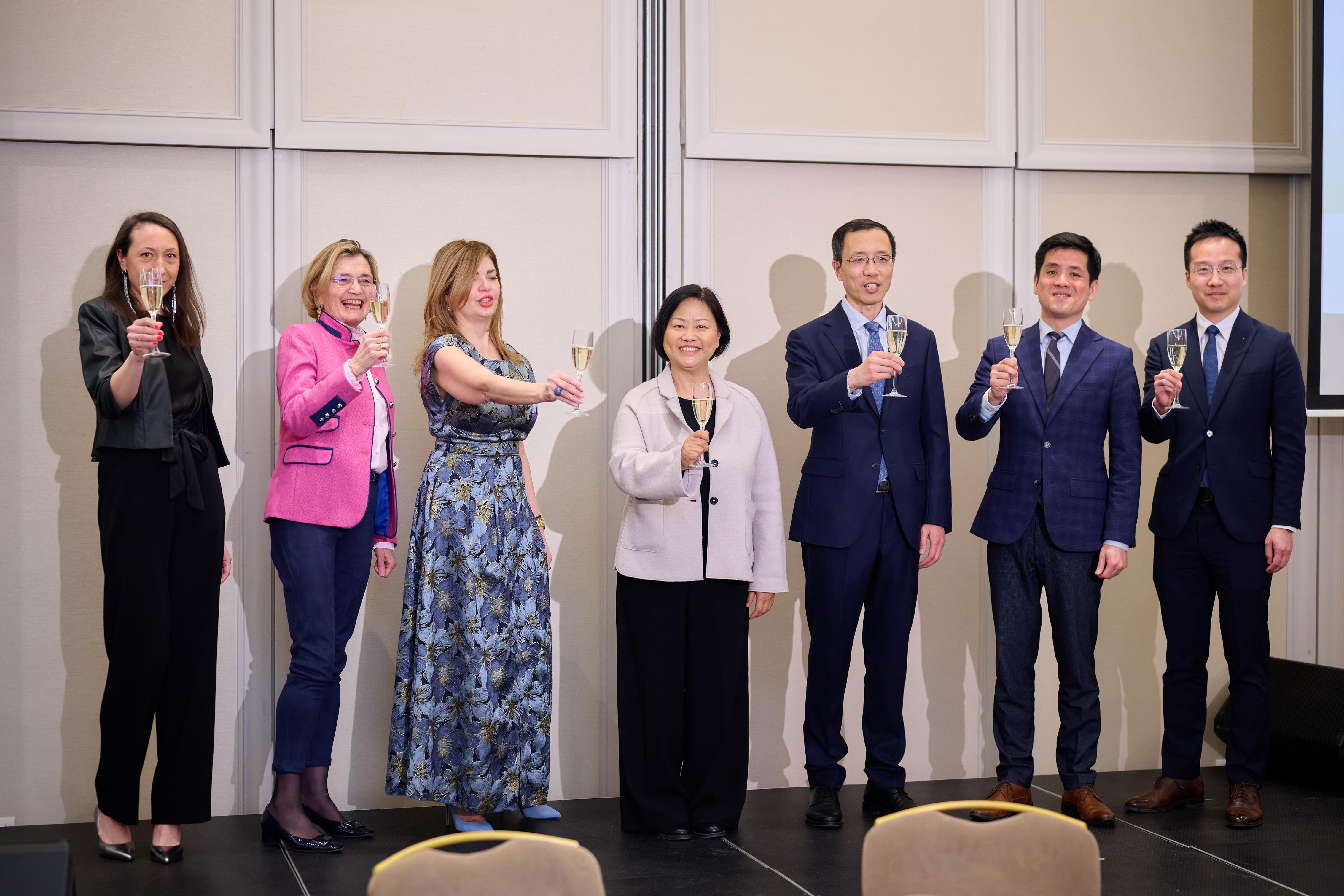 The Hong Kong Economic and Trade Office in Brussels (Brussels ETO) hosted a series of 12 events across European cities to mark the Year of the Horse and celebrate with local communities. Photo shows (from left) the Chief Growth Officer of InnovX, Ms Anca Luca; the Head of Business and Talent Attraction/Investment Promotion of the Invest Hong Kong Brussels office, Ms Paula Kant; the President of The National Confederation of Women's Entrepreneurship Bucharest, Ms Florenta Raducanu; the Special Representative for Hong Kong Economic and Trade Affairs to the European Union, Ms Shirley Yung; the Chinese Ambassador to Romania, Mr Chen Feng; the Director for Germany, Central Europe and Benelux of the Hong Kong Trade Development Council, Mr Ken Chung; and the Deputy Representative of the Brussels ETO, Mr Kasper Ng, toasting at the Chinese New Year reception in Bucharest, Romania, on March 17 (Bucharest time).
