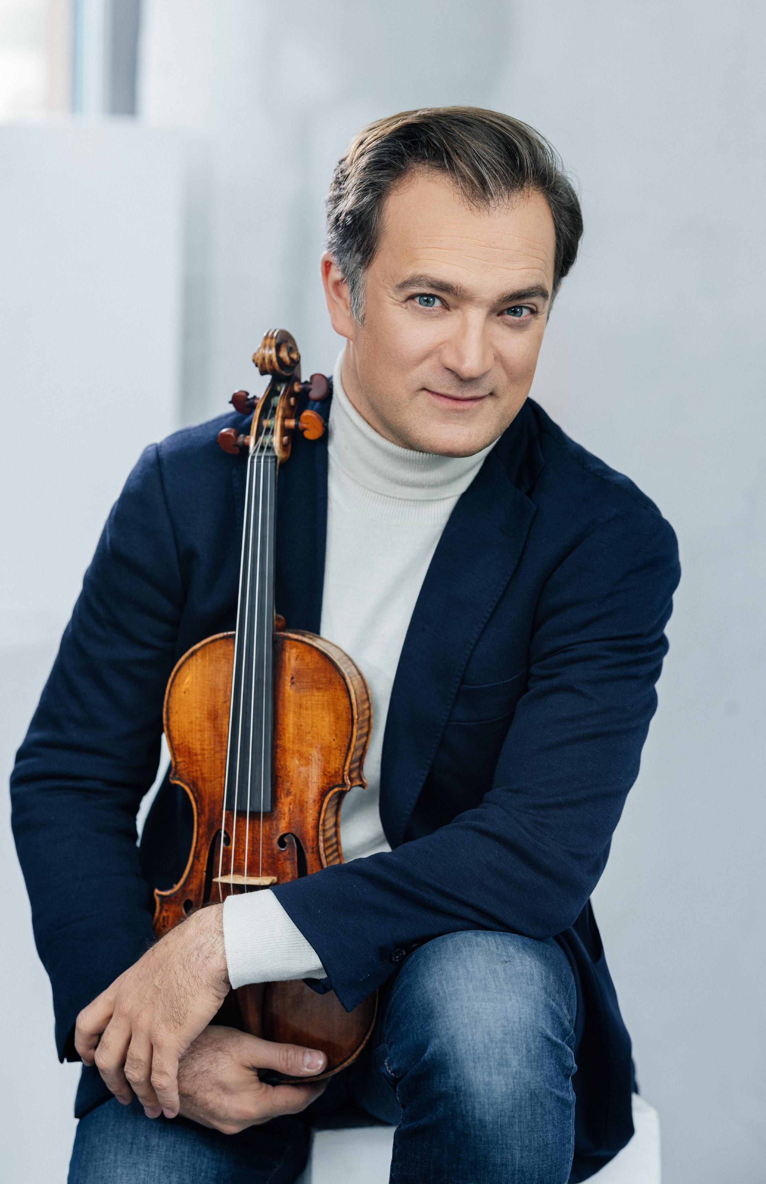 An international top-notch orchestra and acclaimed musicians will stage performances at the Leisure and Cultural Services Department's "Great Music 2026" from June to December. Photo shows violinist Renaud Capu&ccedil;on. (Photo source: Universal Music)

