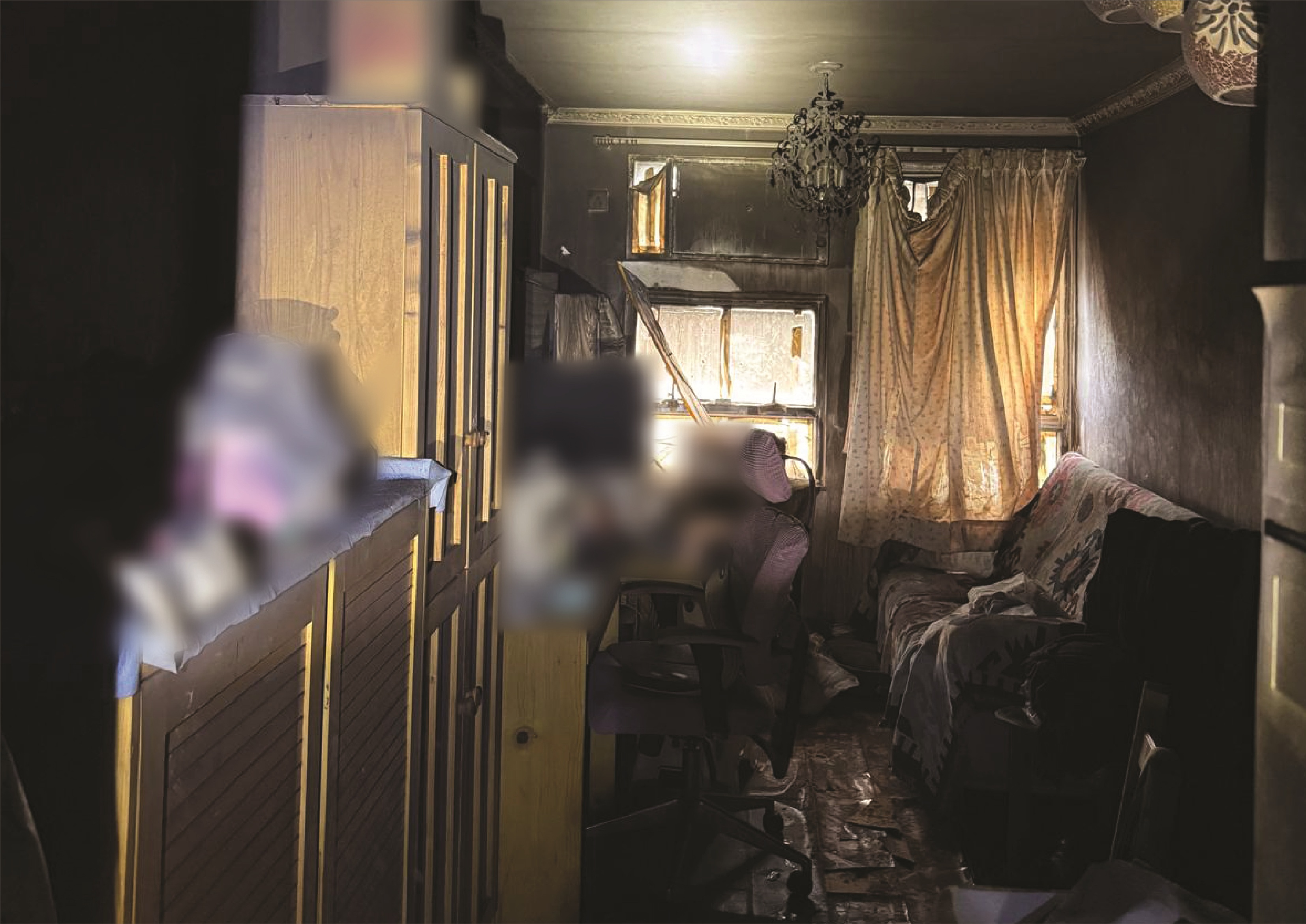 政府今日（三月二十七日）公布大埔宏福苑七幢受火樓宇居民返回單位執拾的安排。有樓宇上層狀況良好但下層結構損毀嚴重。圖示上層單位。