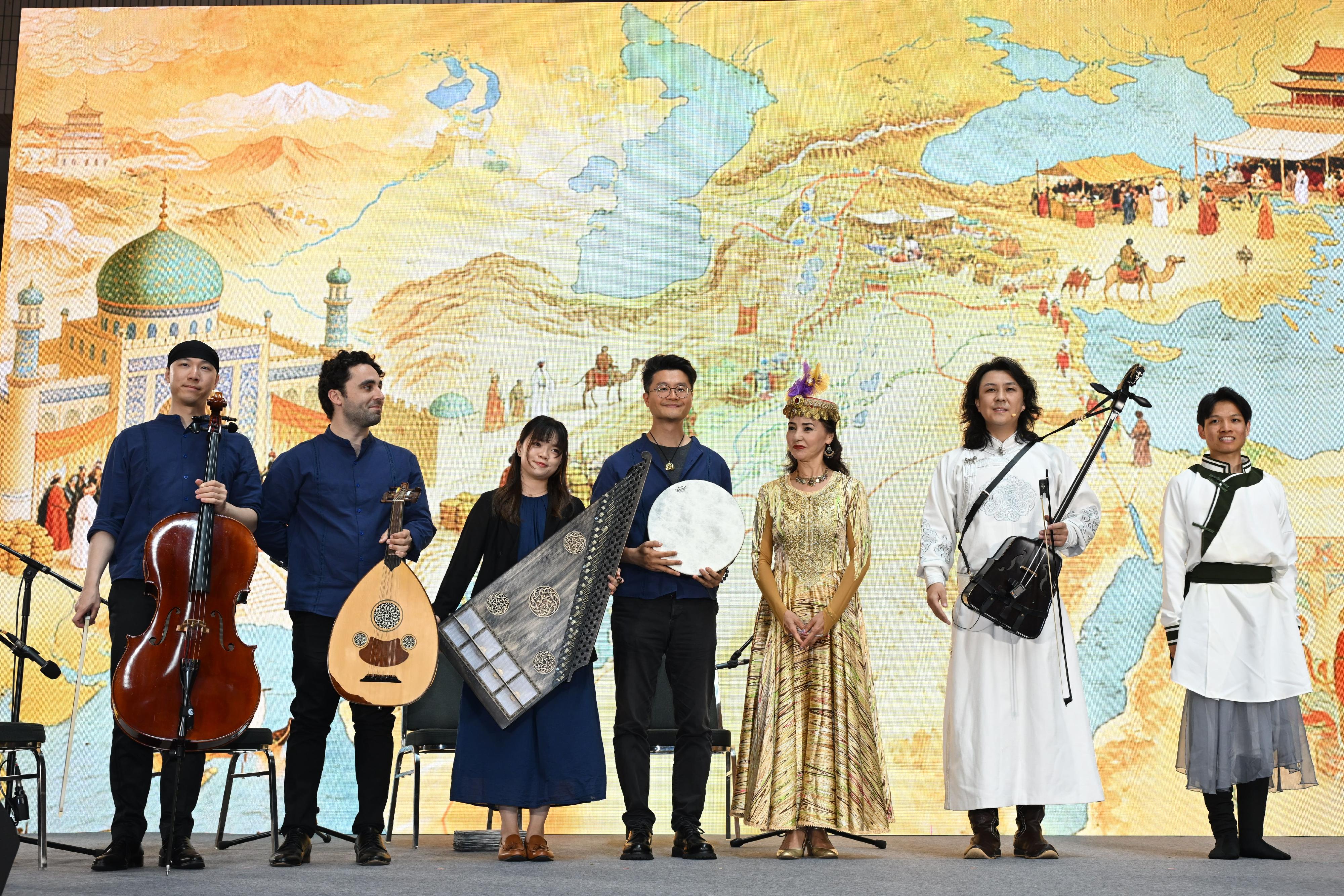 The programme briefing of the Chinese Culture Festival 2026 was held today (April 9) at the Hong Kong Cultural Centre. Photo shows the "Echoes of the Silk Road‧New Sounds of Hu Music" Concert performers presenting an excerpt from the Concert.
