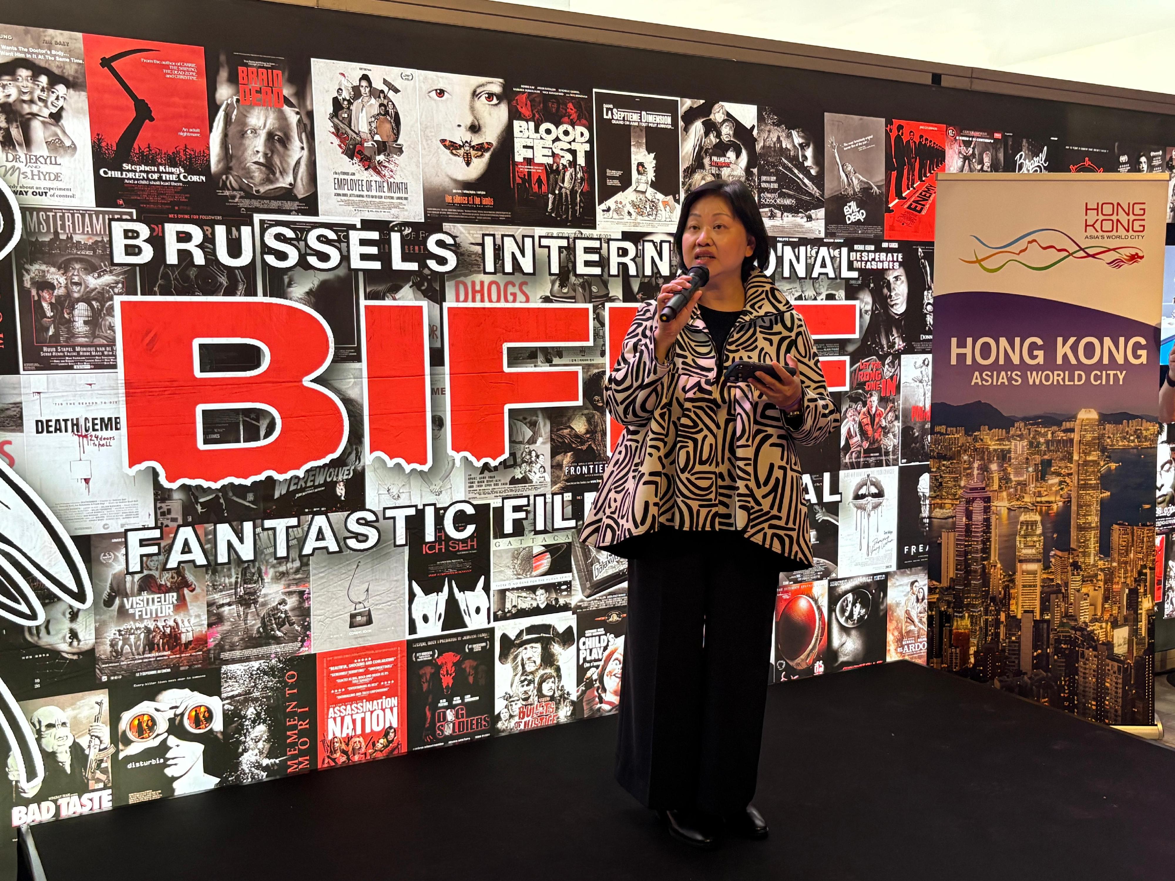 The Special Representative for Hong Kong Economic and Trade Affairs to the European Union, Ms Shirley Yung, addresses guests at a networking reception during the Brussels International Fantastic Film Festival on April 7 (Brussels time), prior to the screening of "Back to the Past", which attracted over 600 audience members.
