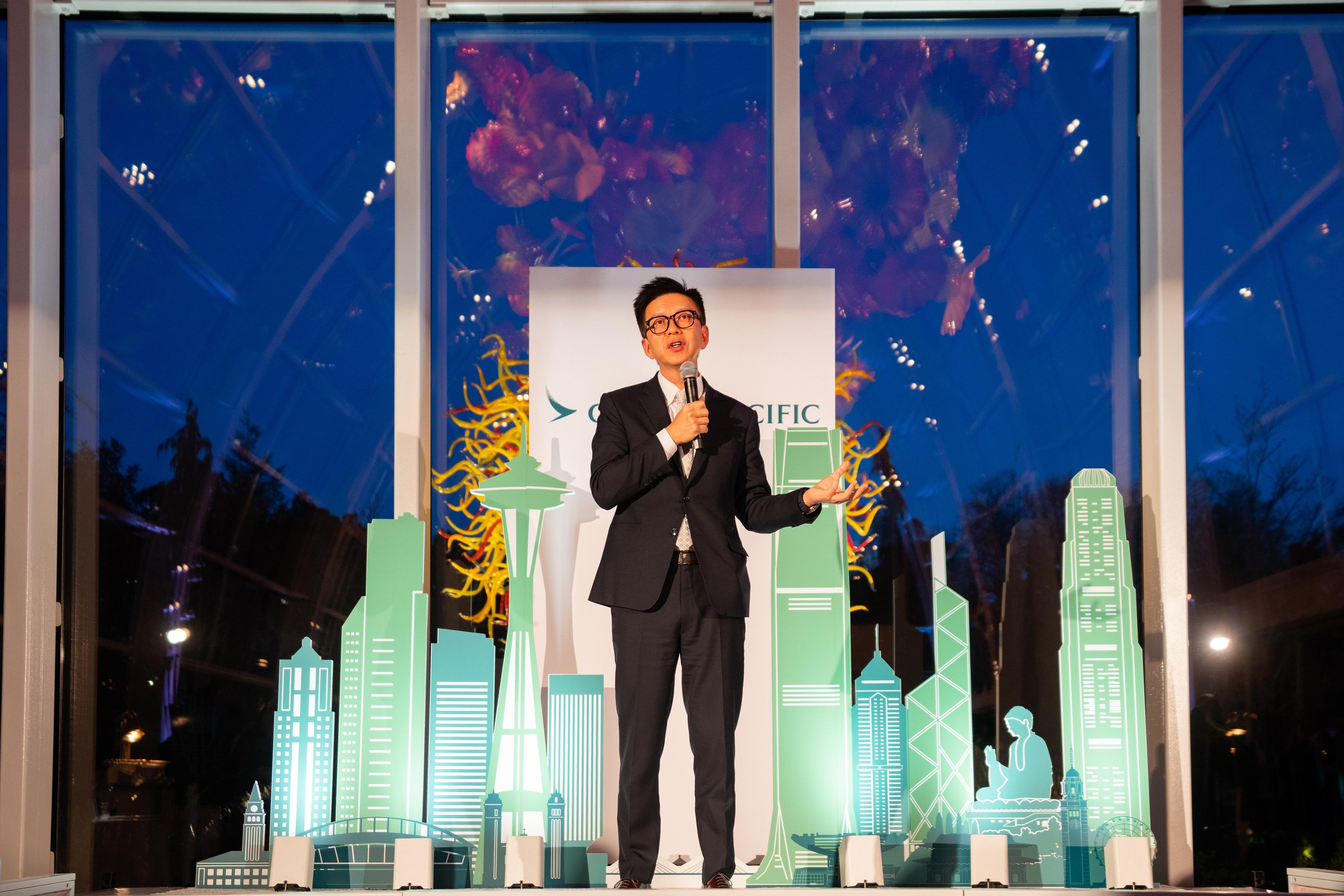Welcoming the Hong Kong Academy for Performing Arts Nexus Ensemble, the Hong Kong Economic and Trade Office in San Francisco hosted a Hong Kong Cultural Evening series in Seattle (March 31, Seattle time), San Francisco (April 2, San Francisco time), and Los Angeles (April 6, Los Angeles time). Photo shows the Chief Executive Officer of Cathay Group, Mr Ronald Lam, delivering remarks at the Cathay Pacific Seattle Gala in Seattle on March 30 (Seattle time). (Image courtesy of the Cathay Pacific)