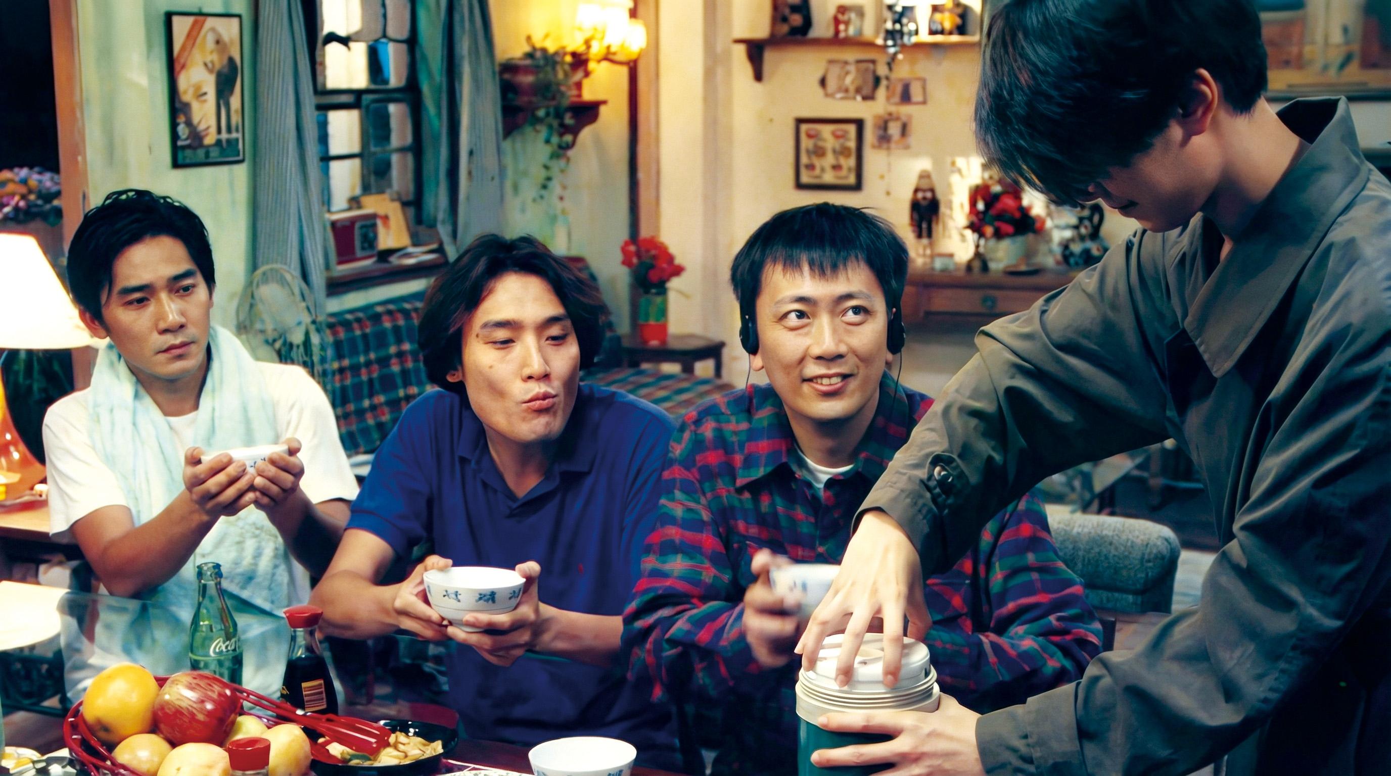 康樂及文化事務署香港電影資料館（資料館）二○二六年將推出三輯「星級影談」系列節目。首輯節目由導演陳可辛選出四部代表作，以及兩部對他影響深遠的荷里活經典於五月二十三日及二十四日在資料館電影院放映。圖示《風塵三俠》（1993）劇照。（鳴謝Park Circus／Warner Bros.）