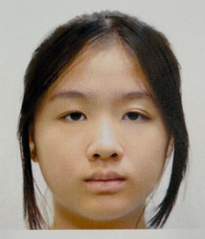 Wong Chun-wing, aged 15, is about 1.7 metres tall, around 60 kilograms in weight and of thin build. She has a sharp face with yellow complexion and long black hair. She was last seen wearing a white short-sleeved T-shirt, dark blue trousers, white sneakers, carrying a white crossbody bag, a black jacket and a white umbrella.