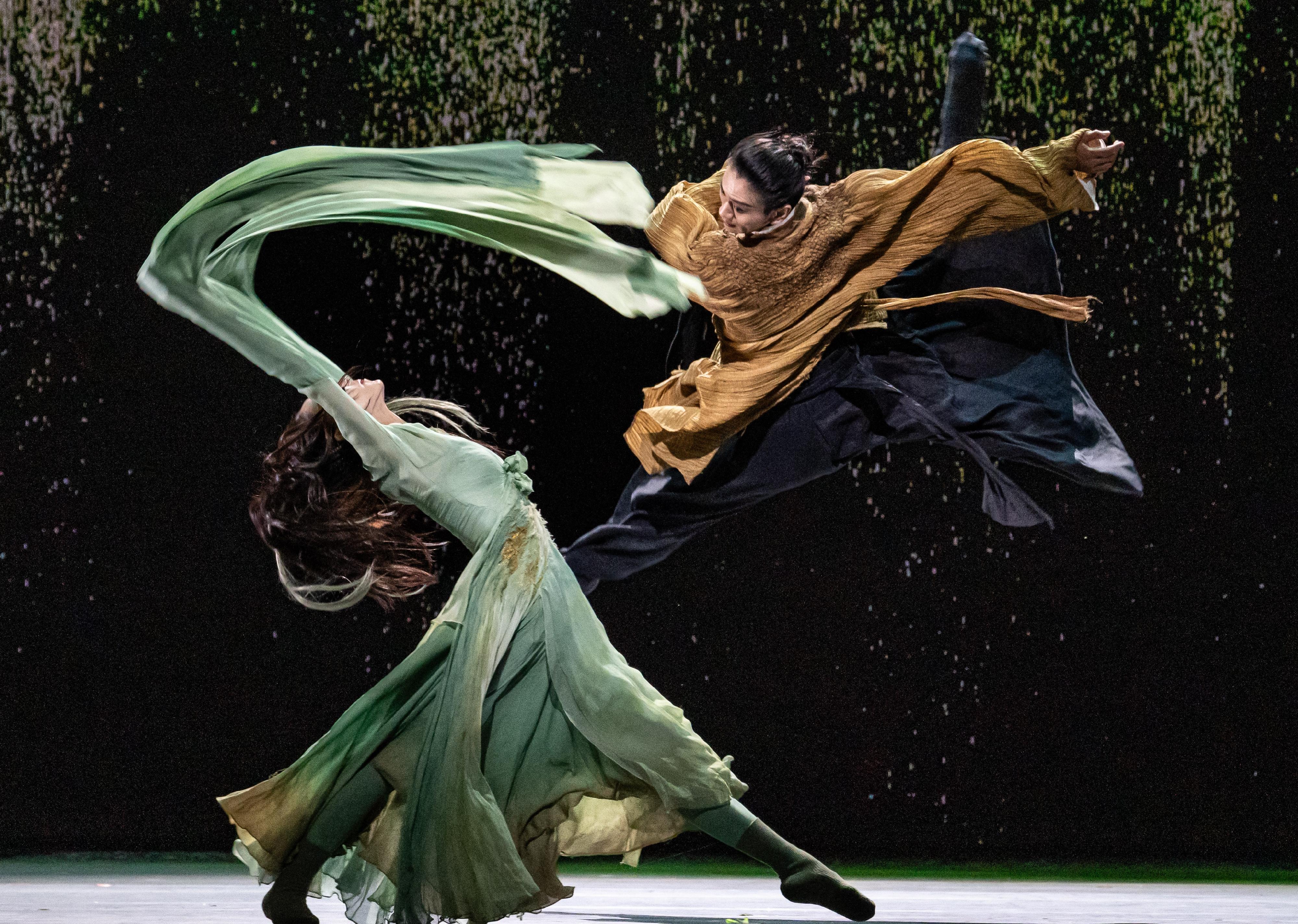 The opening programme of the Chinese Culture Festival 2026, "Dance Drama 'Lady White Snake' by Shanghai Grand Theatre", will be staged in Hong Kong in June. Photo shows a scene from "Lady White Snake".