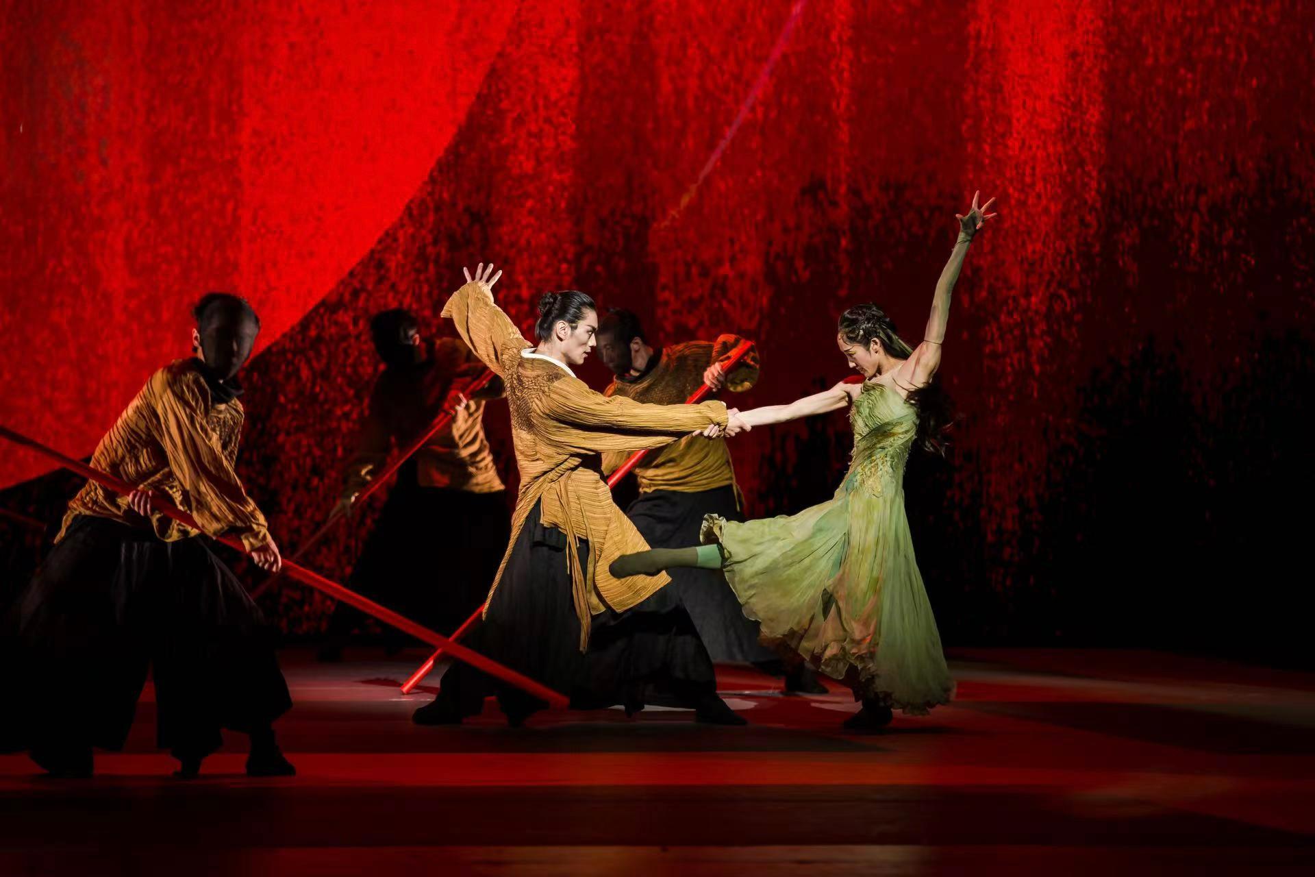 The opening programme of the Chinese Culture Festival 2026, "Dance Drama 'Lady White Snake' by Shanghai Grand Theatre", will be staged in Hong Kong in June. Photo shows a scene from "Lady White Snake".