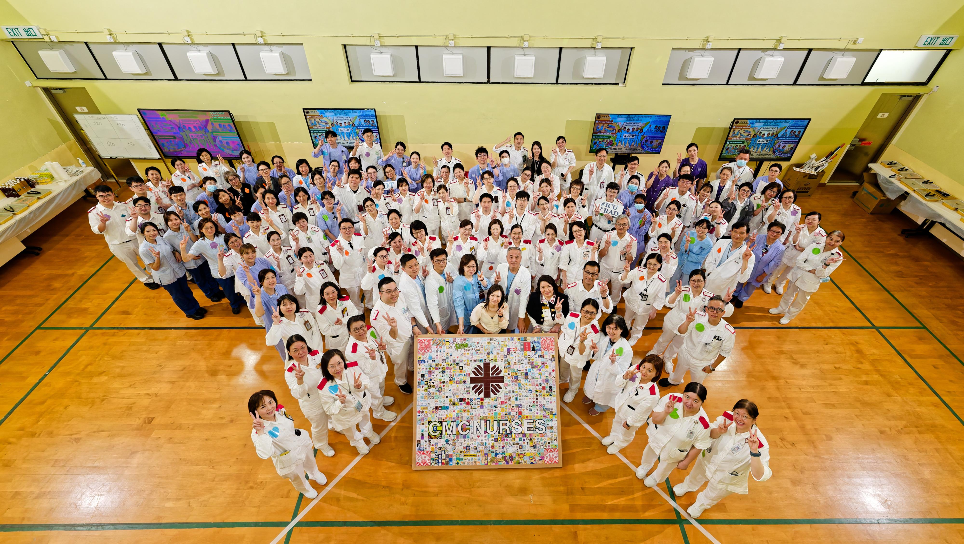 今日（五月十二日）是一年一度的國際護士節，醫院管理局各公立醫院近期舉辦不同慶祝活動。明愛醫院以「團結與健康在明愛」為主題舉辦慶祝活動，各部門同事發揮創意，共同繪畫逾千塊小拼圖，並在活動當天合力拼湊成一幅巨型畫作，展現團隊協作精神及守護市民健康的決心。