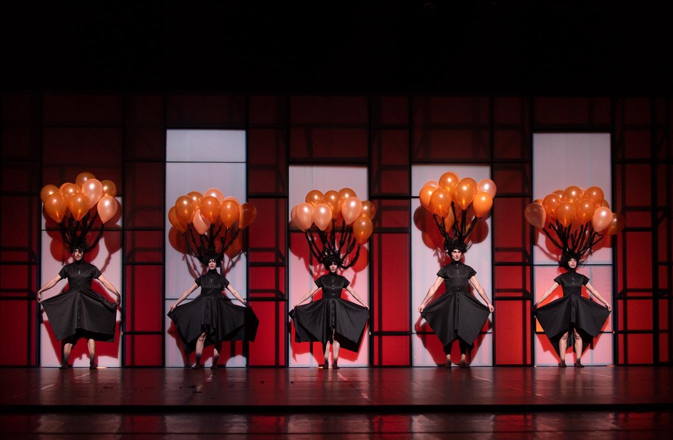 The International Arts Carnival, a summer highlight blending arts and education, will feature more than 100 fantastic programmes in July and August. "PLAY" by Aracaladanza from Spain blends quirky visuals with contemporary dance and ballet, delivering surprise after surprise. (Source of photo: Pedro Arnay)