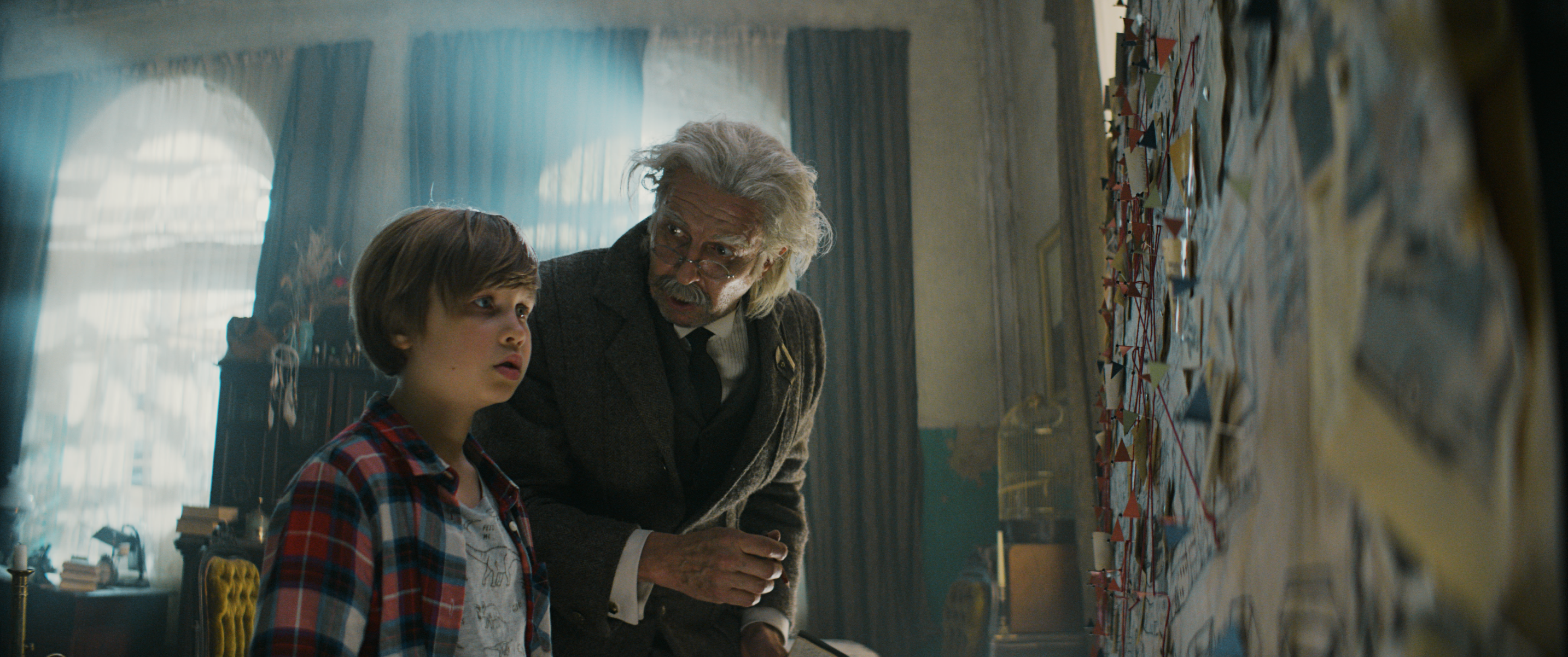 The Film Programmes Office of the Leisure and Cultural Services Department will present the Summer Family Cine Fest from July 11 to August 16, offering over 40 fun-filled film screenings. The programme is one of the highlights of the International Arts Carnival. Photo shows a film still of "Vinski and the Invisibility Powder" (2021). (&copy;Snapper Films)
