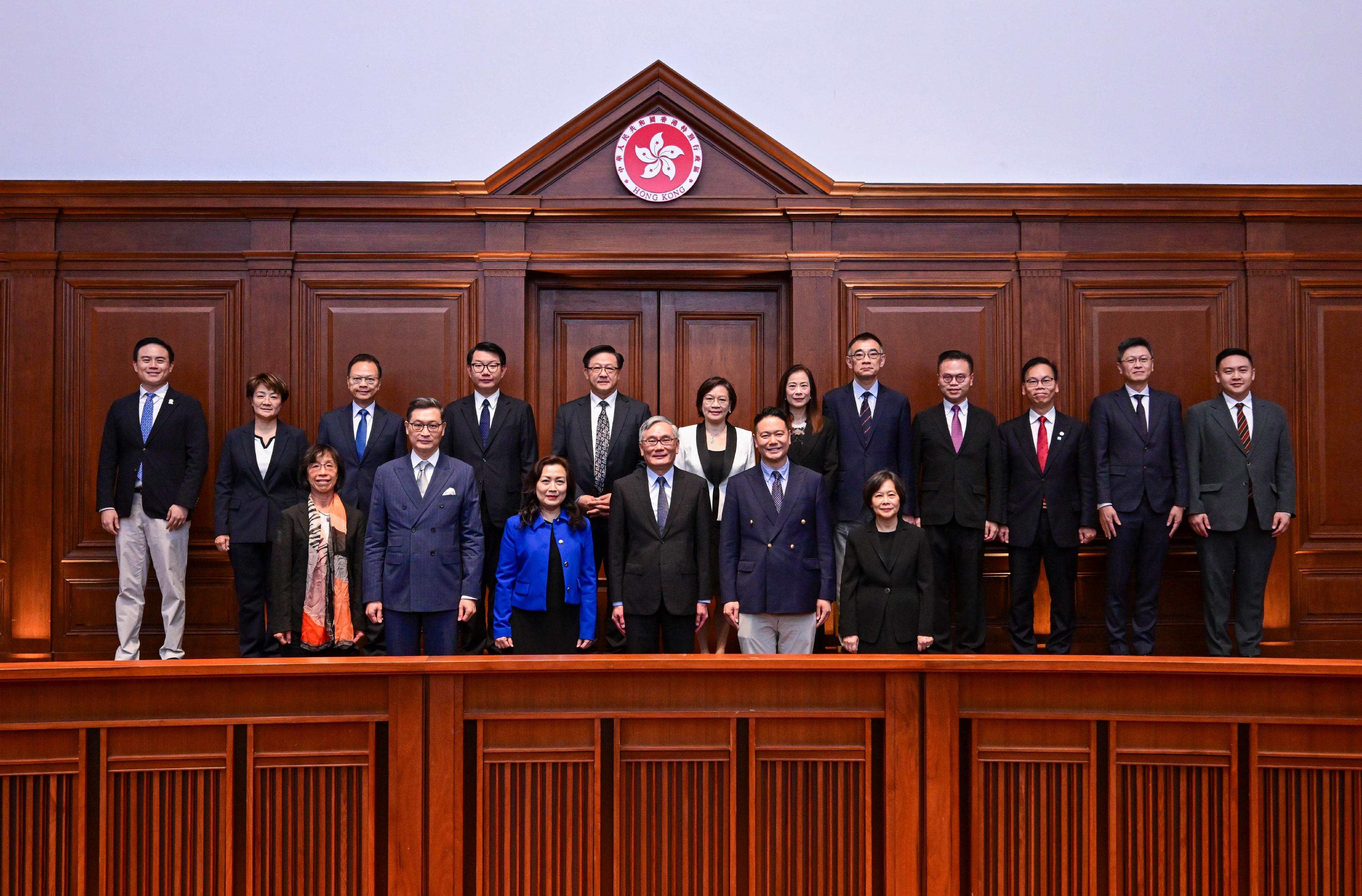 立法會司法及法律事務委員會到訪司法機構