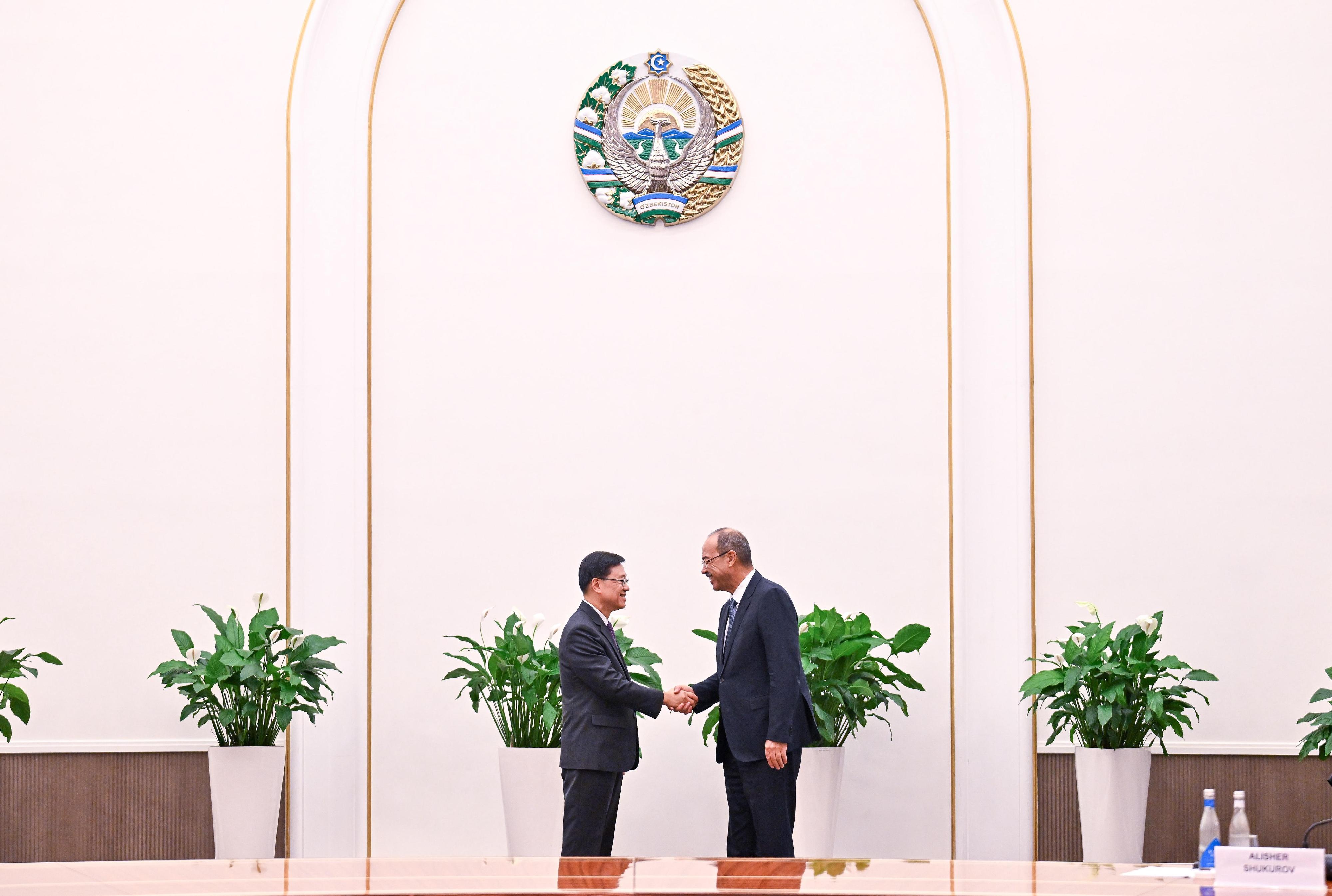 The Chief Executive, Mr John Lee (left), today (June 5) attends a business exchange event hosted by the Government of Uzbekistan in Tashkent, Uzbekistan, where he met again with the Prime Minister of Uzbekistan, Mr Abdulla Nigmatovich Aripov (right).
