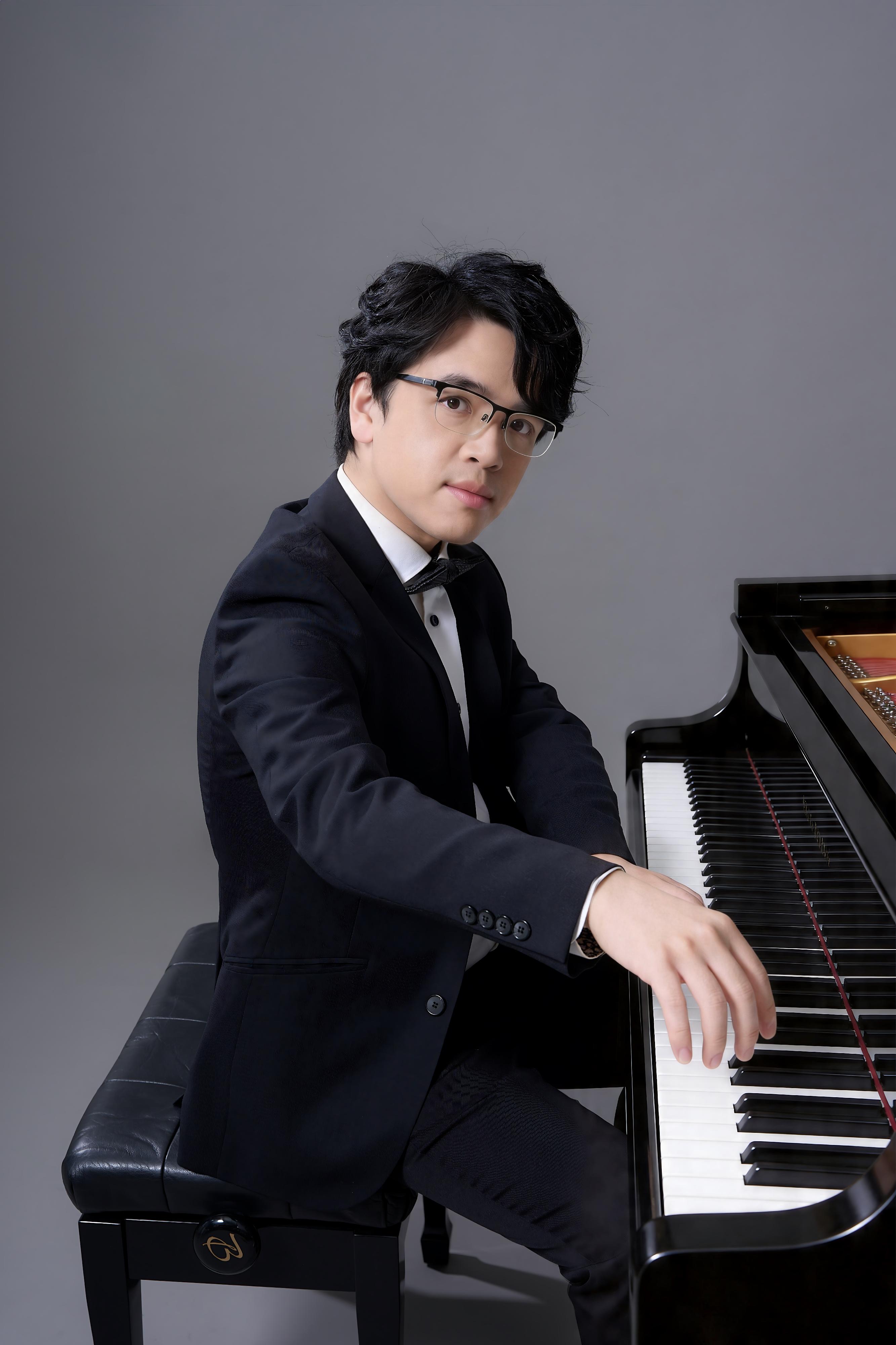 The Leisure and Cultural Services Department will present four recitals under its "Hong Kong Artists" Series 2026 from September to November. Photo shows pianist John Lee.