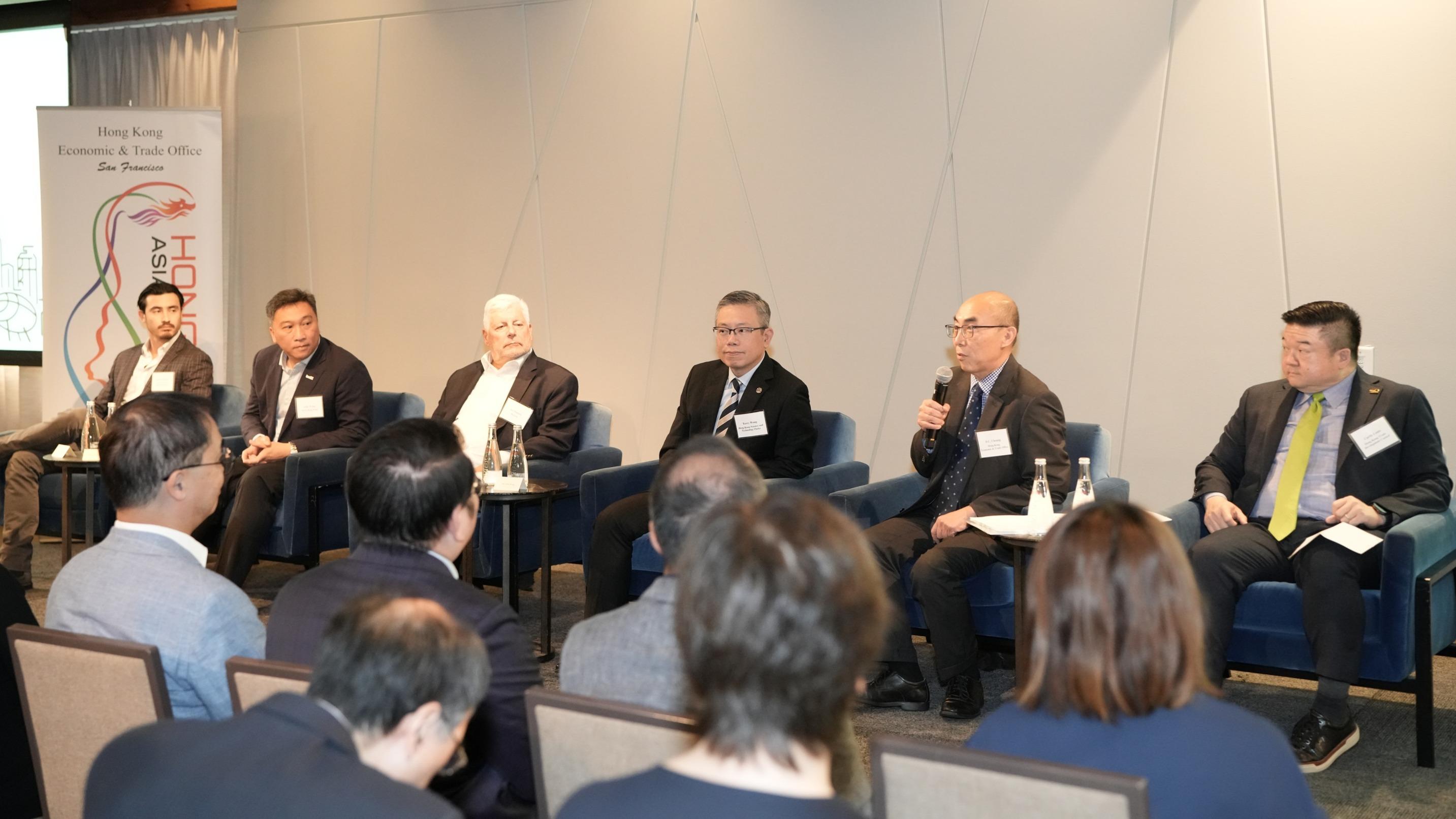 The Hong Kong Economic and Trade Office in San Francisco (HKETO San Francisco) collaborated with the Hong Kong Science and Technology Parks Corporation (HKSTP), Invest Hong Kong (InvestHK) , and the Hong Kong Trade Development Council (HKTDC) at the BIO International Convention 2026 in San Diego, California, the United States, to promote Hong Kong biotech companies under the functional platform Economic and Trade Express. Photo shows (from left) the Director of the World Trade Center San Diego, Mr Lucas Coleman; the Head of Innovation & Technology and Life & Health Sciences of InvestHK, Mr Andy Wong; the President Emeritus of Biocom, Mr Joe Panetta; the Chief Executive Officer of the HKSTP, Mr Terry Wong; the Director of the HKETO San Francisco, Mr D. C. Cheung; and the Director, New York of the HKTDC, Mr Curtis Louie, exchanging ideas at the fireside chat at "Bio Nexus HK: From Showcase to Partnership" on June 21 (San Diego time).