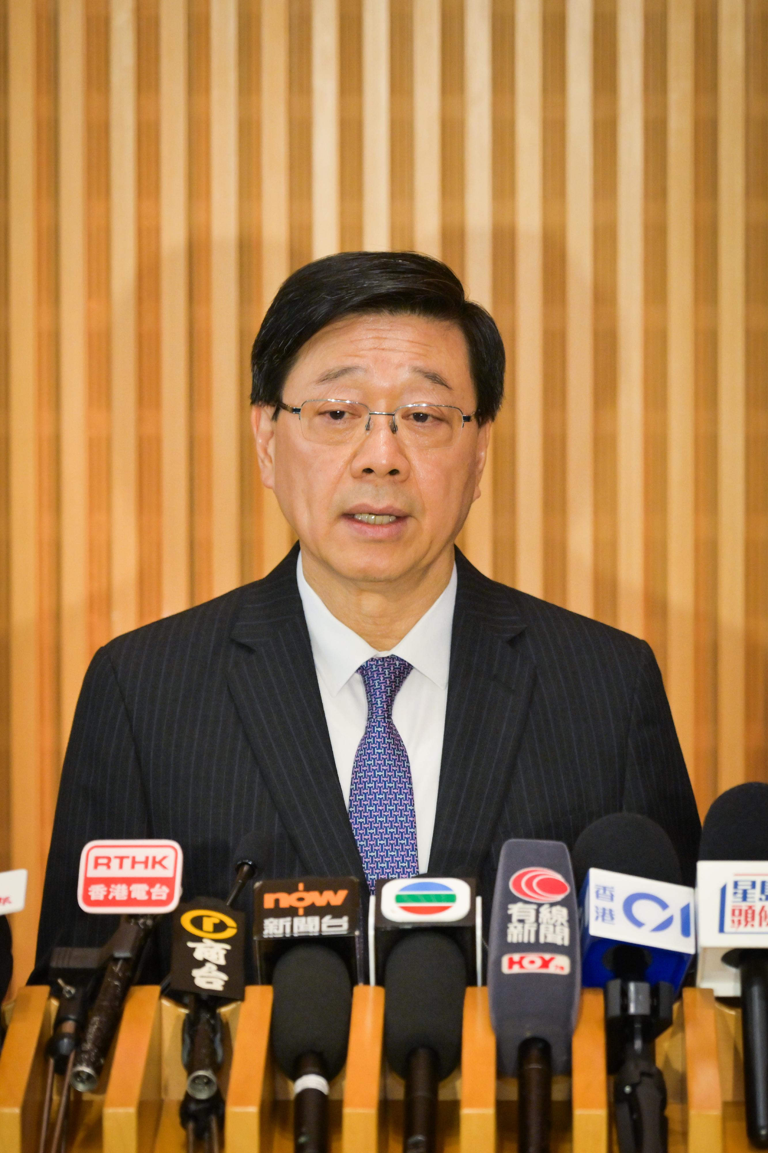 行政長官李家超今日（六月二十五日）出席五年規劃諮詢會後與高等教育界代表會見傳媒。