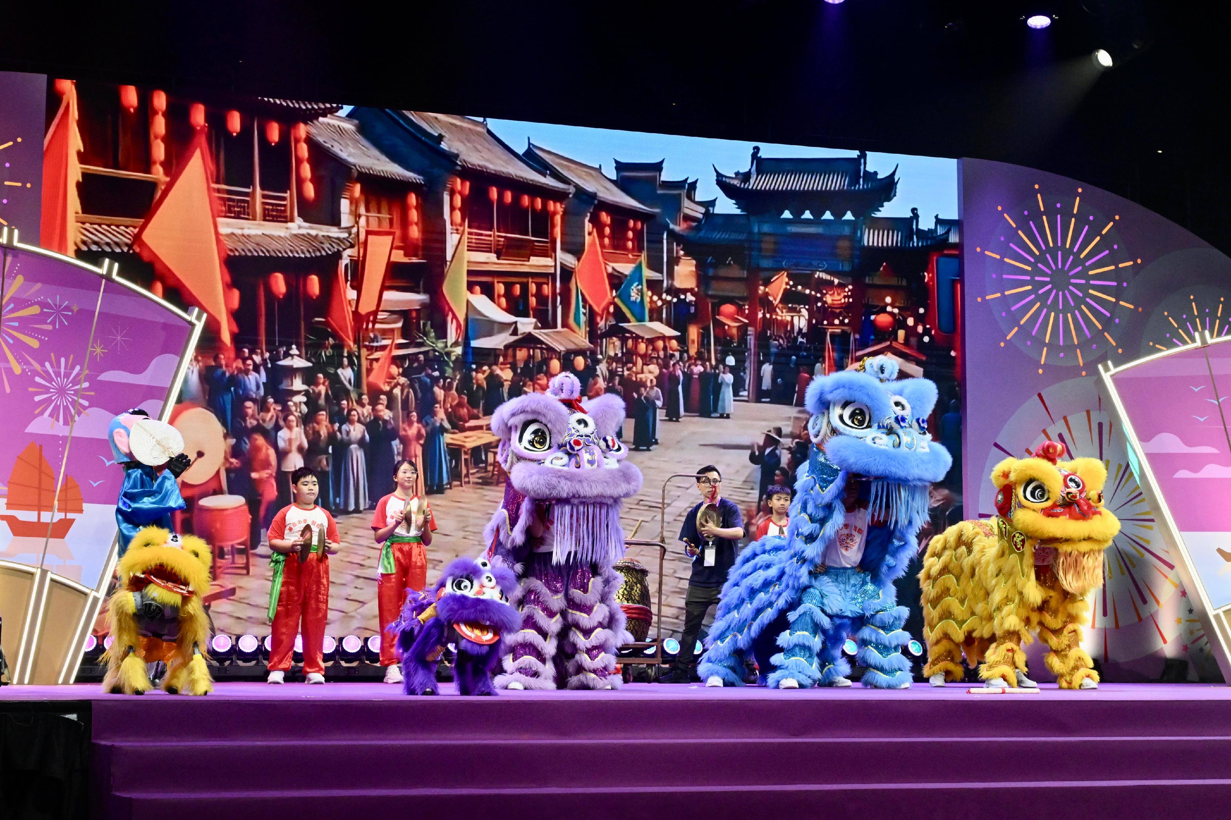 教育局今日（六月二十六日）舉行慶祝香港回歸祖國29周年「心繫家國」聯校國民教育活動匯演。圖示學生表演舞獅。