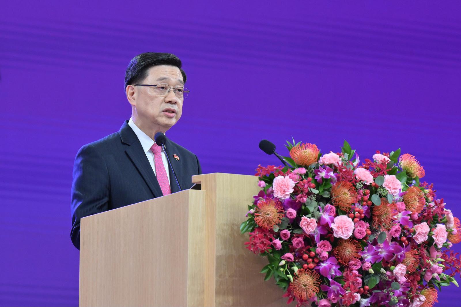 The Chief Executive, Mr John Lee, together with Principal Officials and guests, attended the reception for the 29th anniversary of the establishment of the Hong Kong Special Administrative Region at the Hong Kong Convention and Exhibition Centre this morning (July 1). Photo shows Mr Lee addressing the reception.