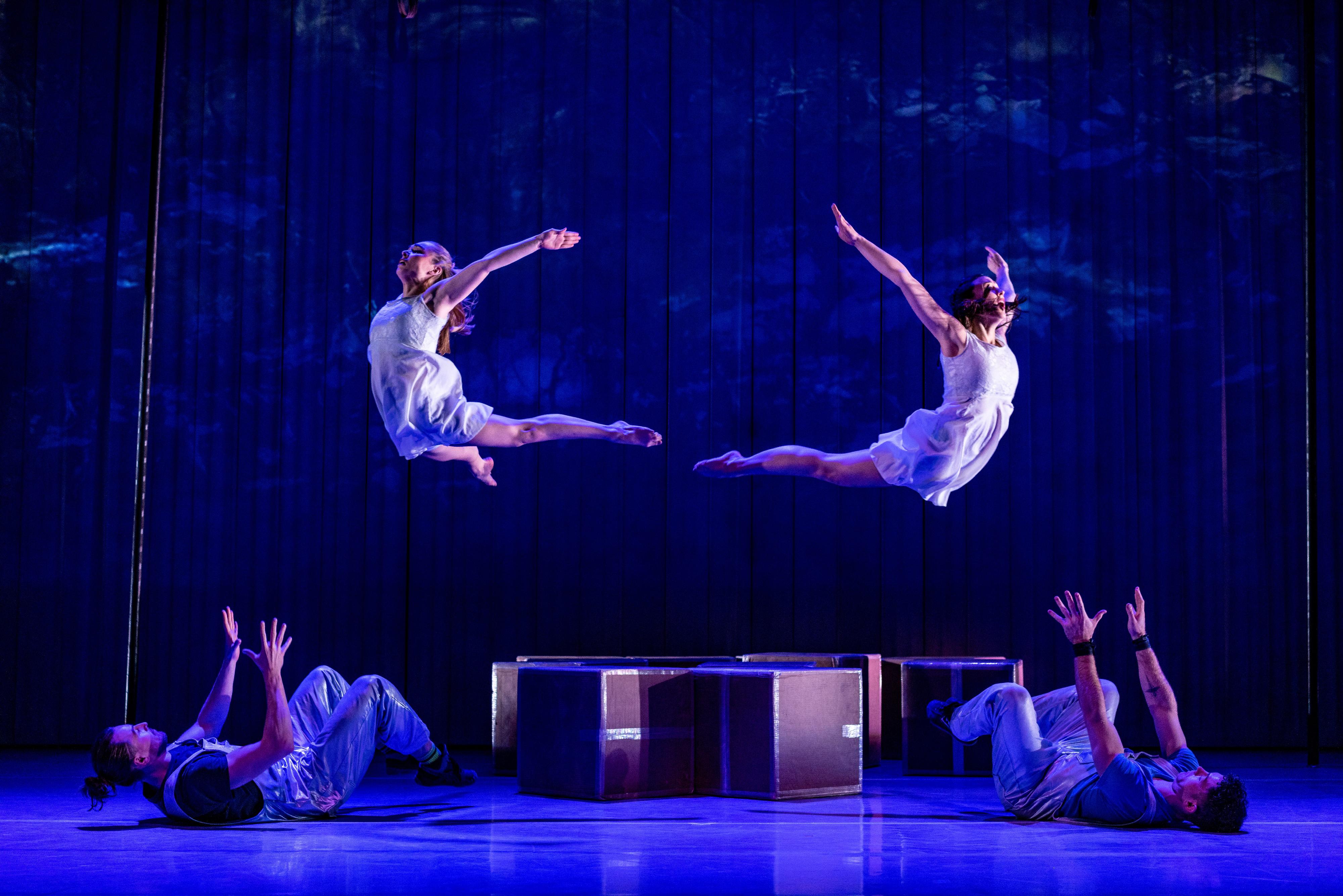 The acrobatic theatre production by the United Kingdom's Motionhouse, "Starchitects", will be staged from July 10 to 12, kicking off the International Arts Carnival, the summer arts festival presented by the Leisure and Cultural Services Department. (Source of photo: Dan Tucker)
