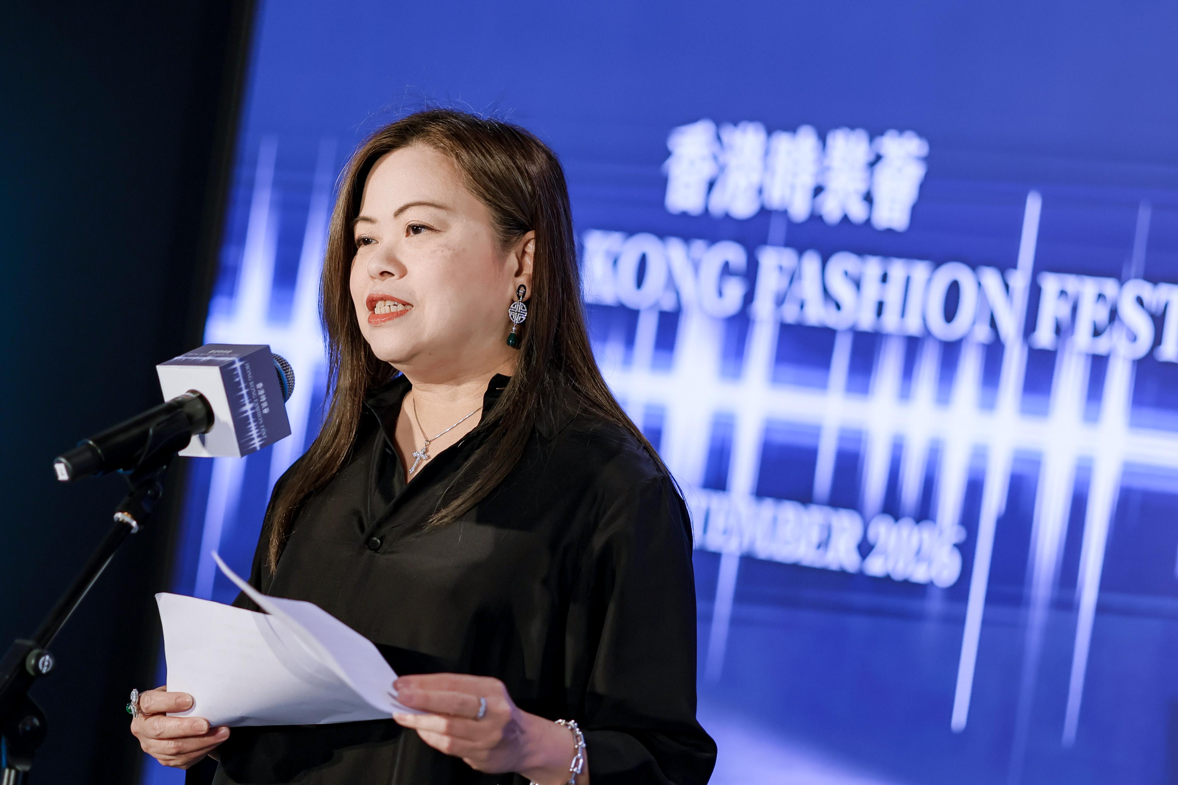 Presented by the Government of the Hong Kong Special Administrative Region and spearheaded and sponsored by the Cultural and Creative Industries Development Agency under the Culture, Sports and Tourism Bureau, the launch ceremony of the third edition of Hong Kong Fashion Fest was held today (July 9) at the Hong Kong Museum of Art. Photo shows the Secretary for Culture, Sports and Tourism, Miss Rosanna Law, delivering a speech at the event.