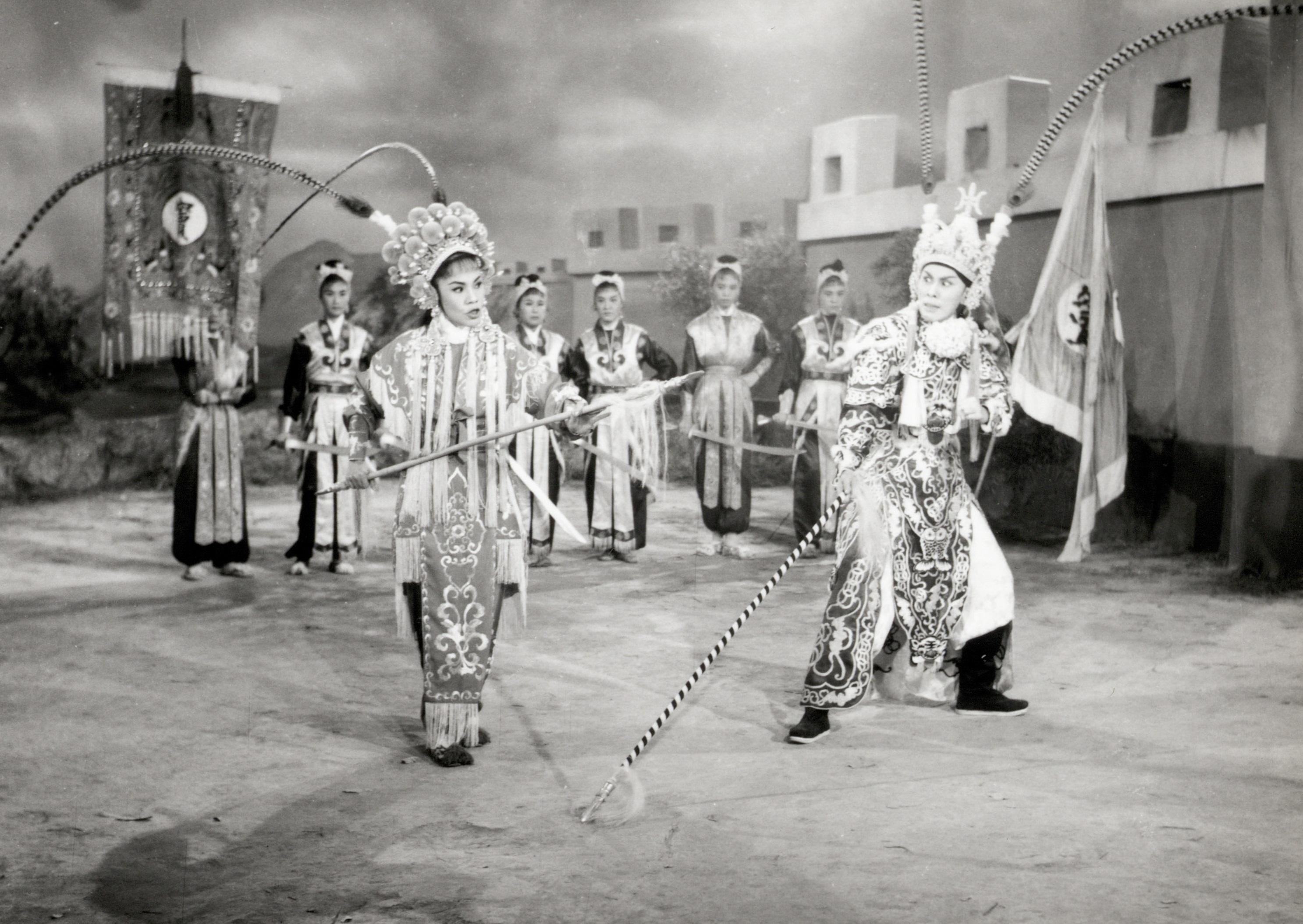 The Chinese Culture Festival 2026 will launch the screening programme "Chinese Opera Film Shows" in August and September. Photo shows a film still of "Law Shing at the Gate" (1962).
